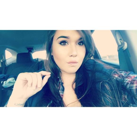 Meet your Posher, Lizzy - Picture 1 of 1